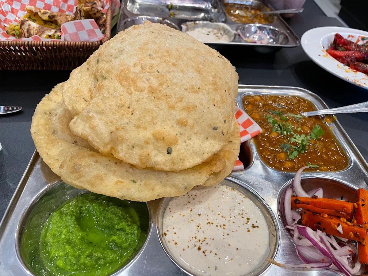 Chana Bhatura