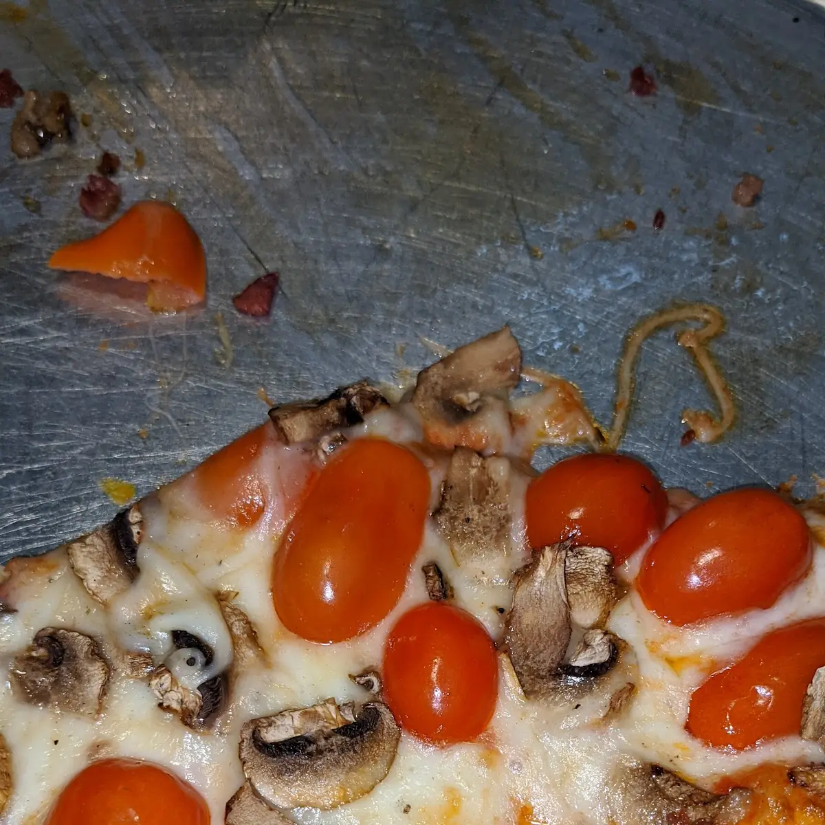 Tomato Basil Mushroom Pizza