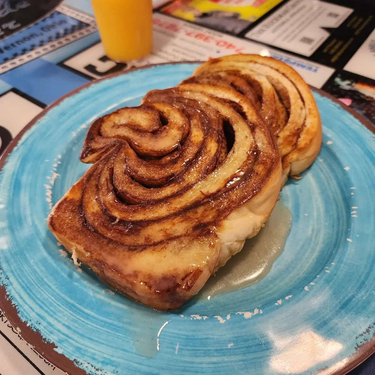 Jumbo Cinnamon Roll