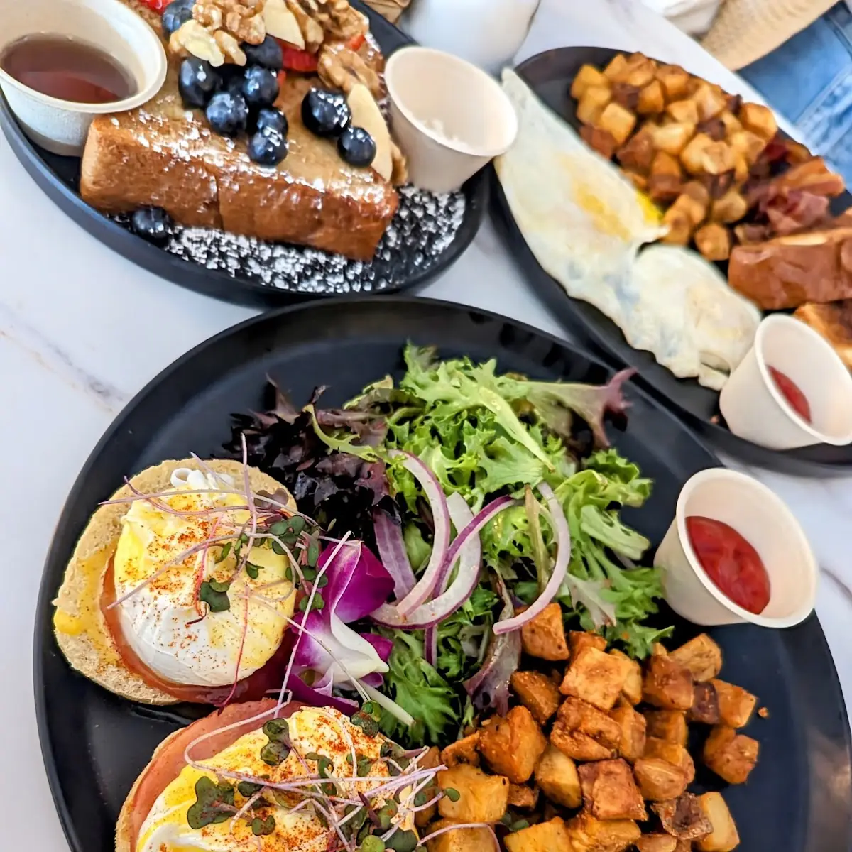 Eggs Benedict Canadian Bacon