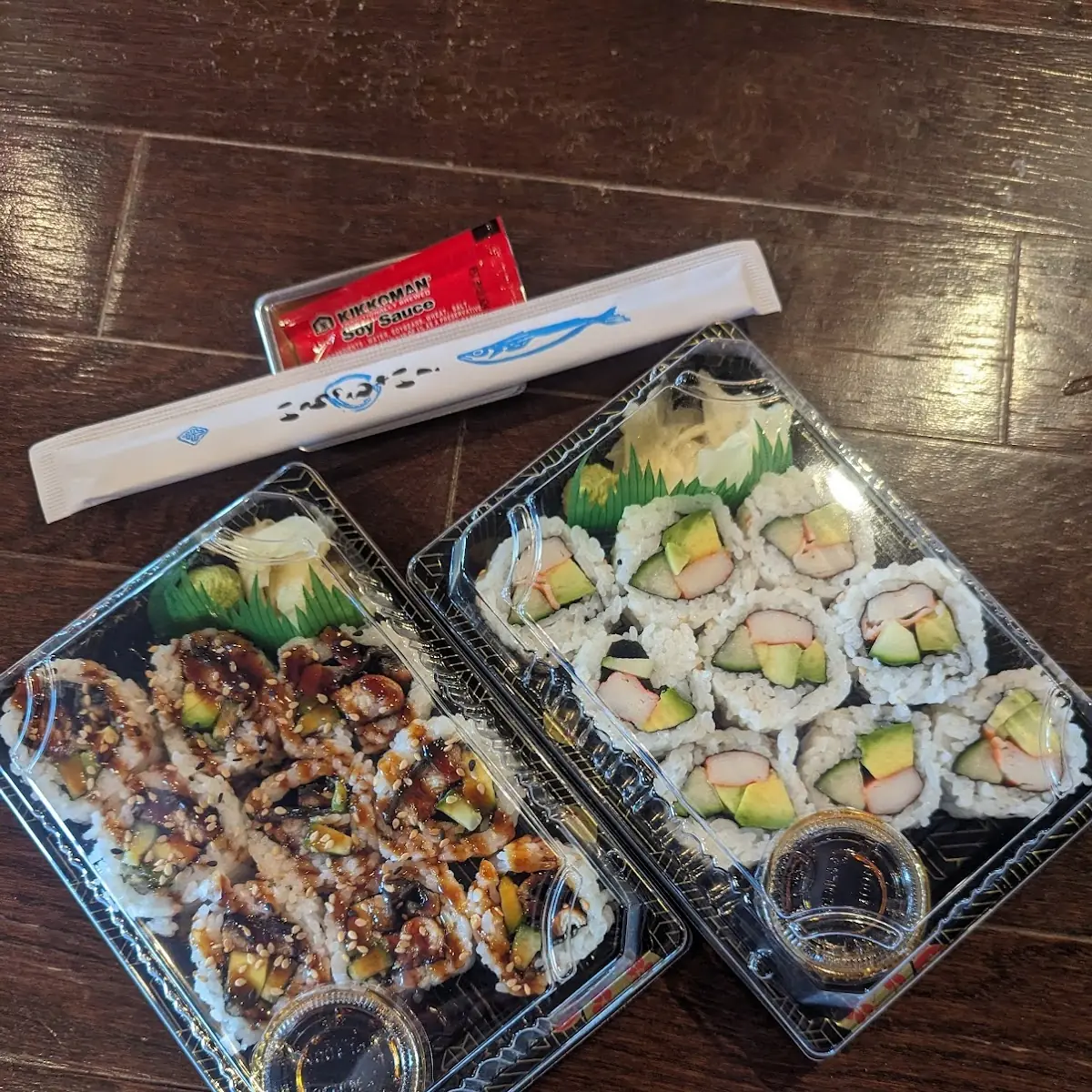 Eel Roll & California Roll Togo