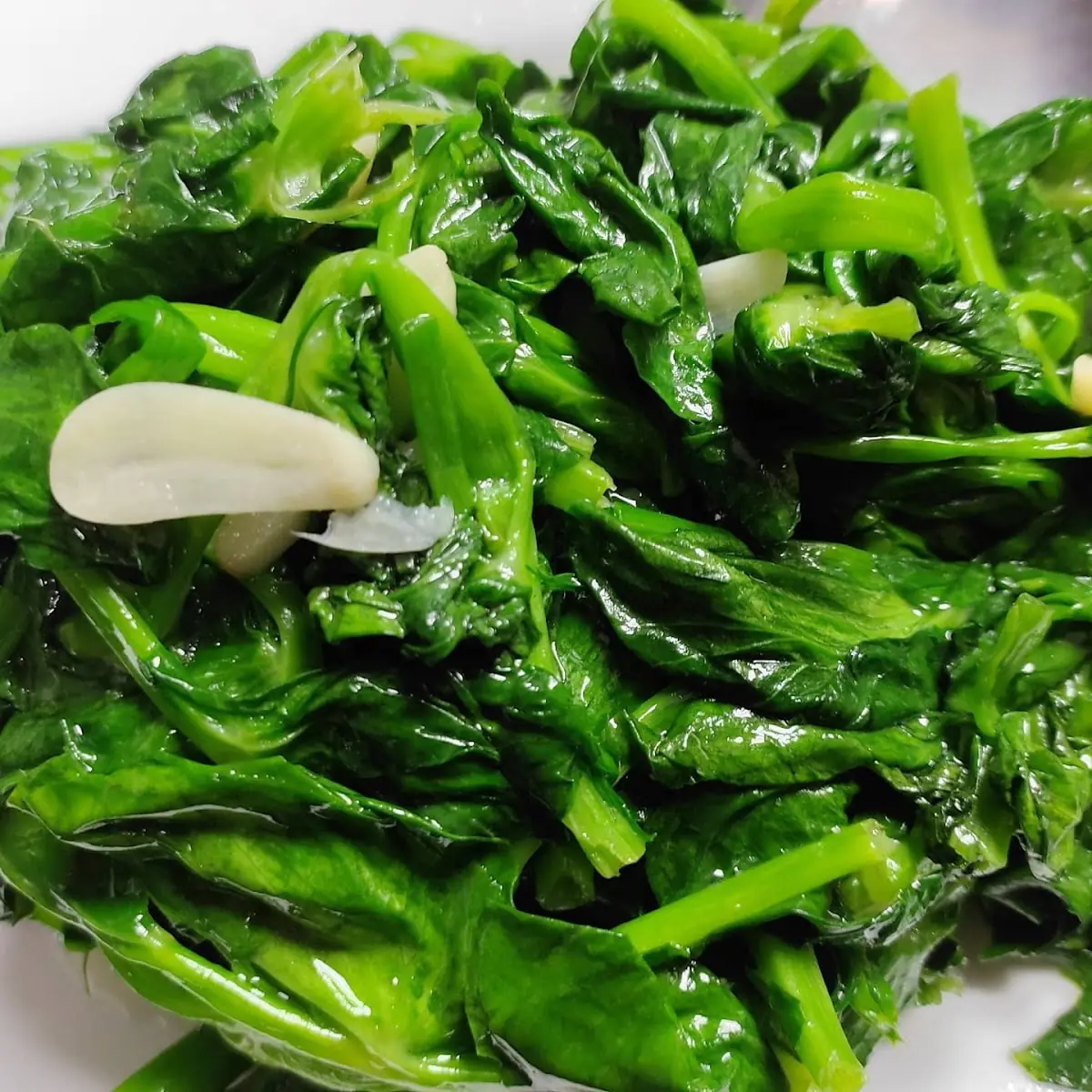 Snow Pea Leaves w Garlic Flavored