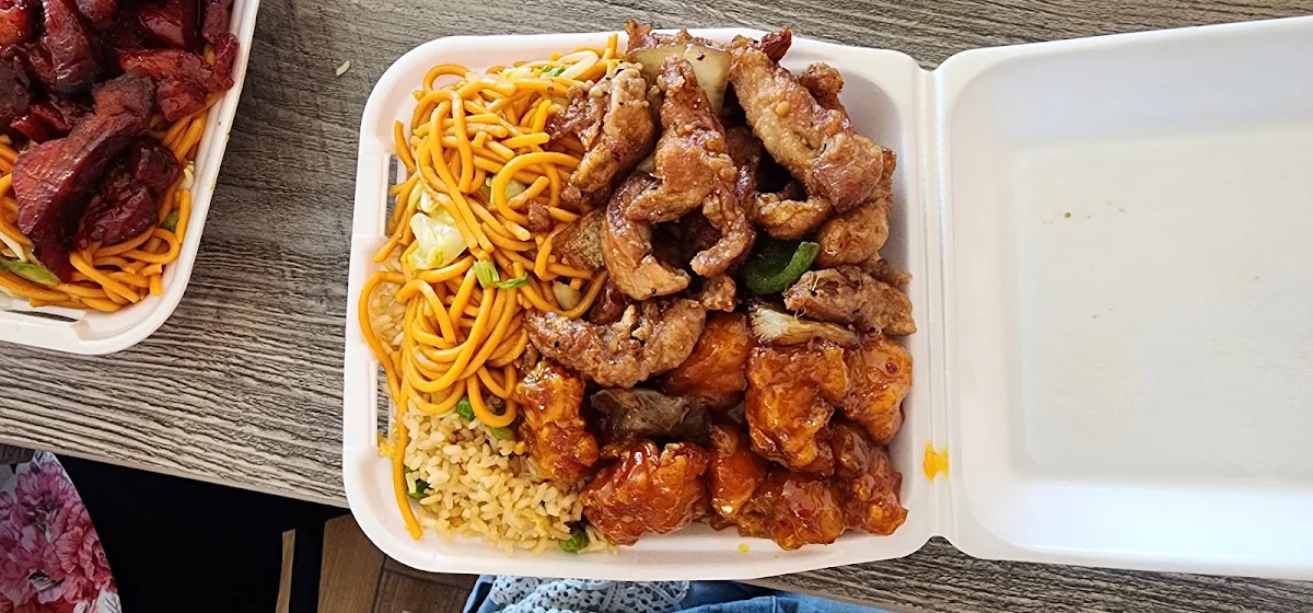 Spicy Chicken and Spicy Orange Chicken Combo