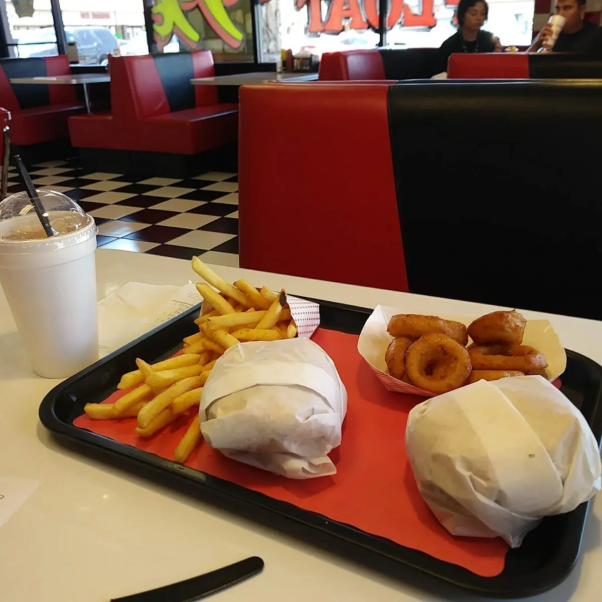 Cheeseburger Combo Onion Rings & Fries