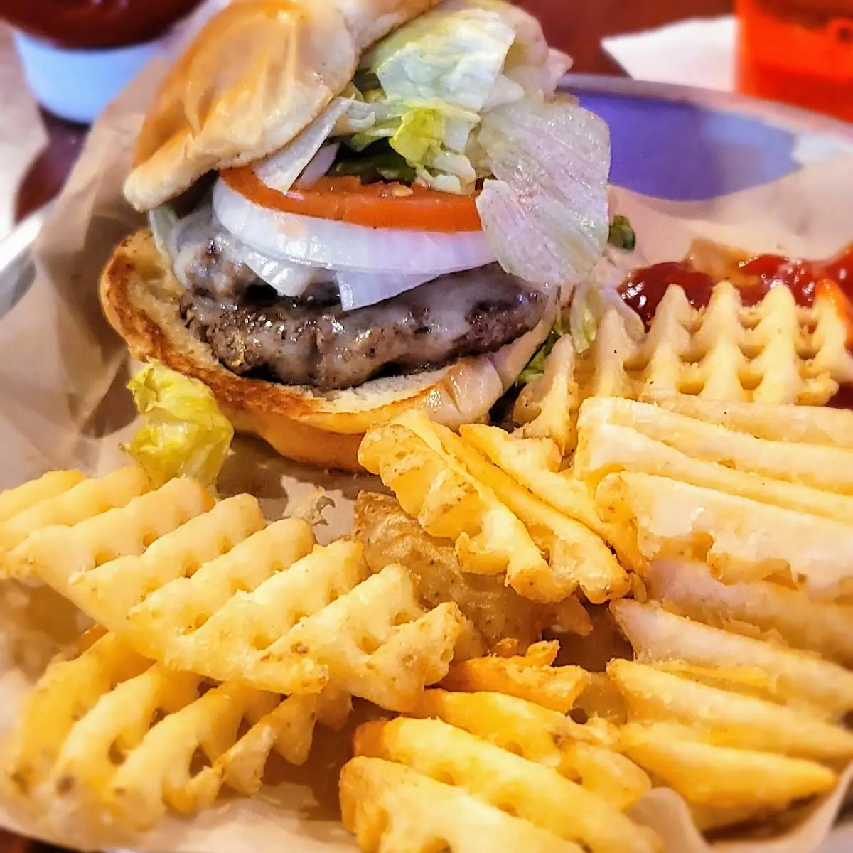 Hamburger with Waffle Fries
