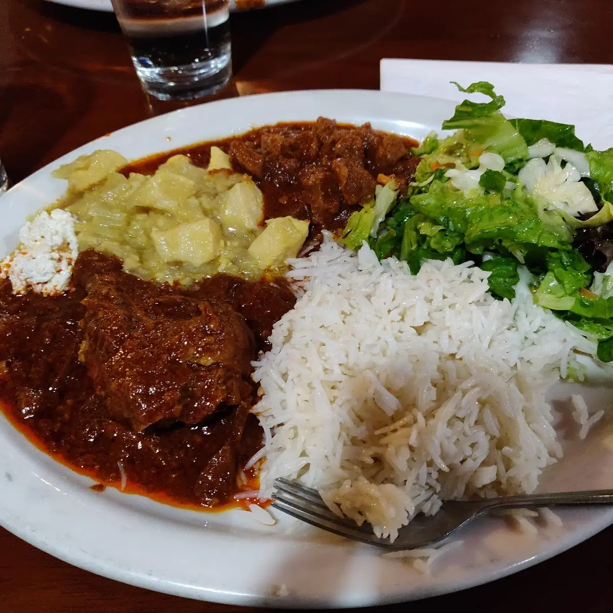 Goat Beef & Chicken Curry
