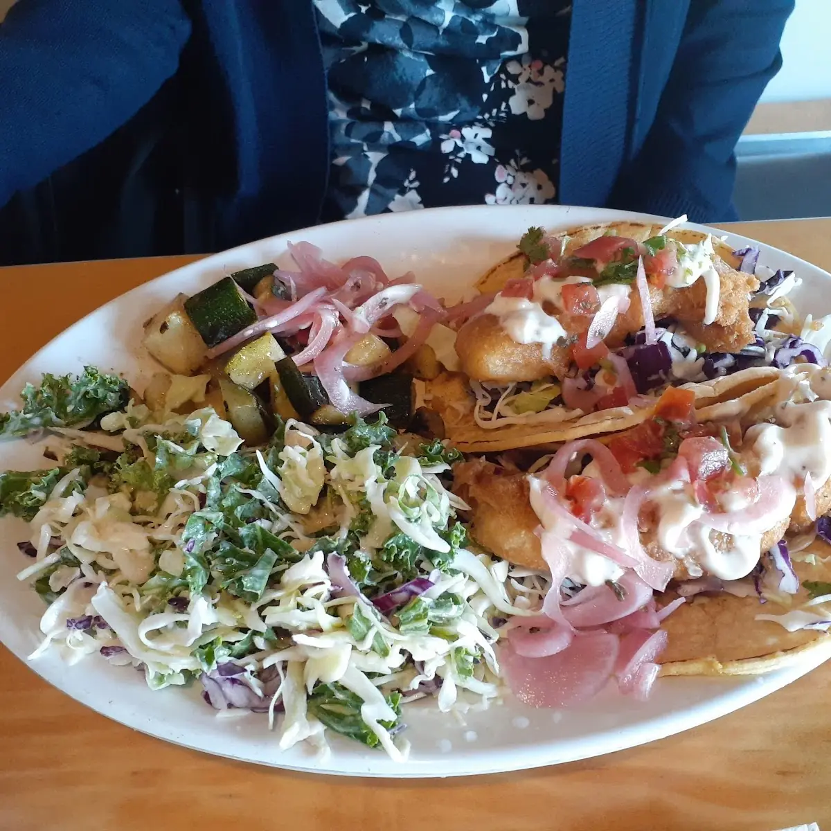 Fish Tacos and Kaleslaw