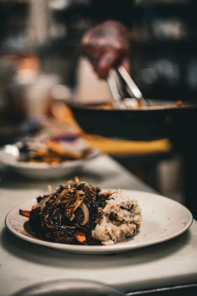 Liver and Onions, Bistro 385
