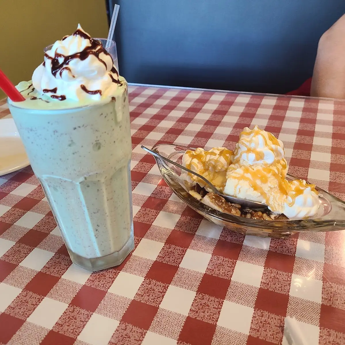 Mint Chocolate Chip Shake and Pecan Bar a La Mode
