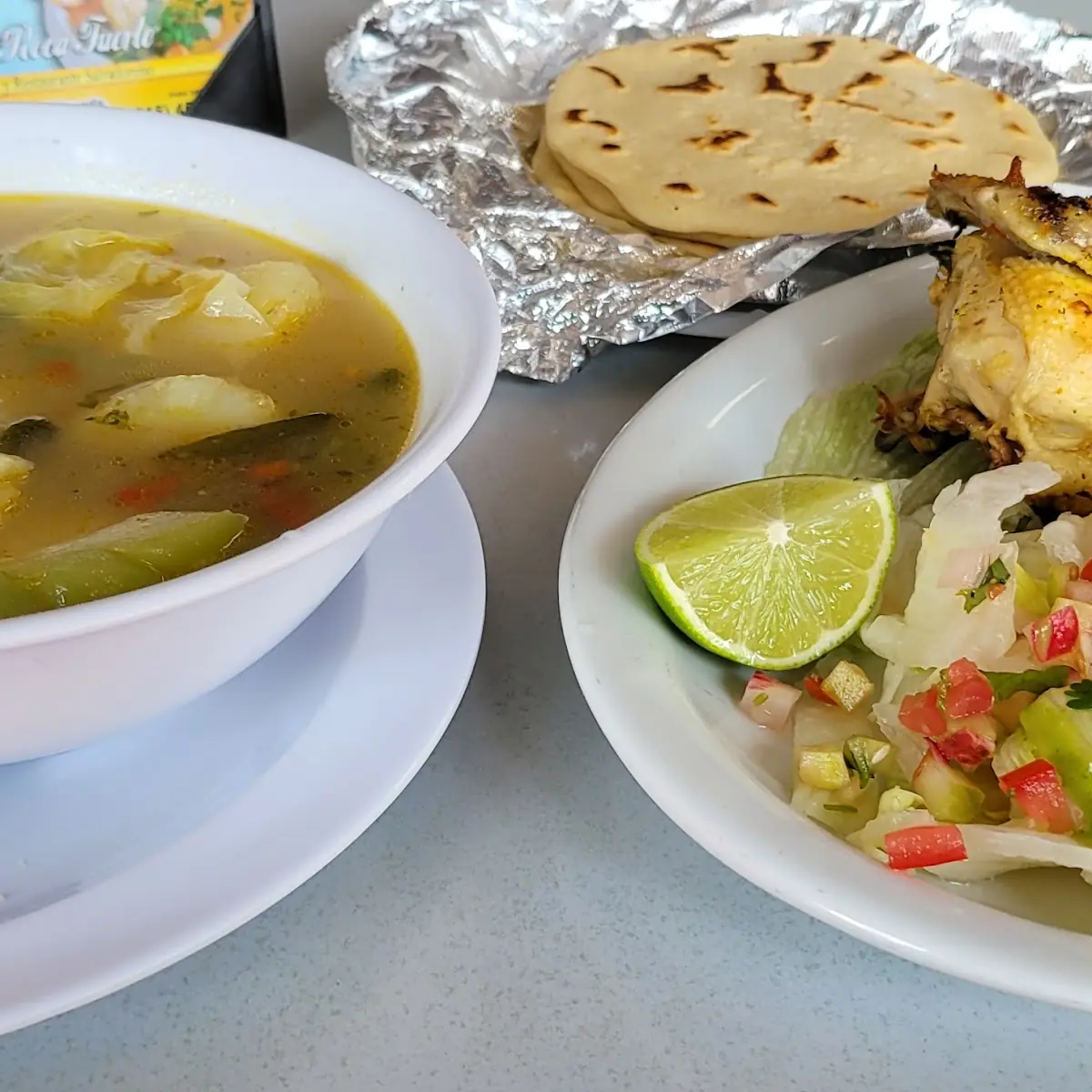 Sopa de Gallina Y Gallina Asada