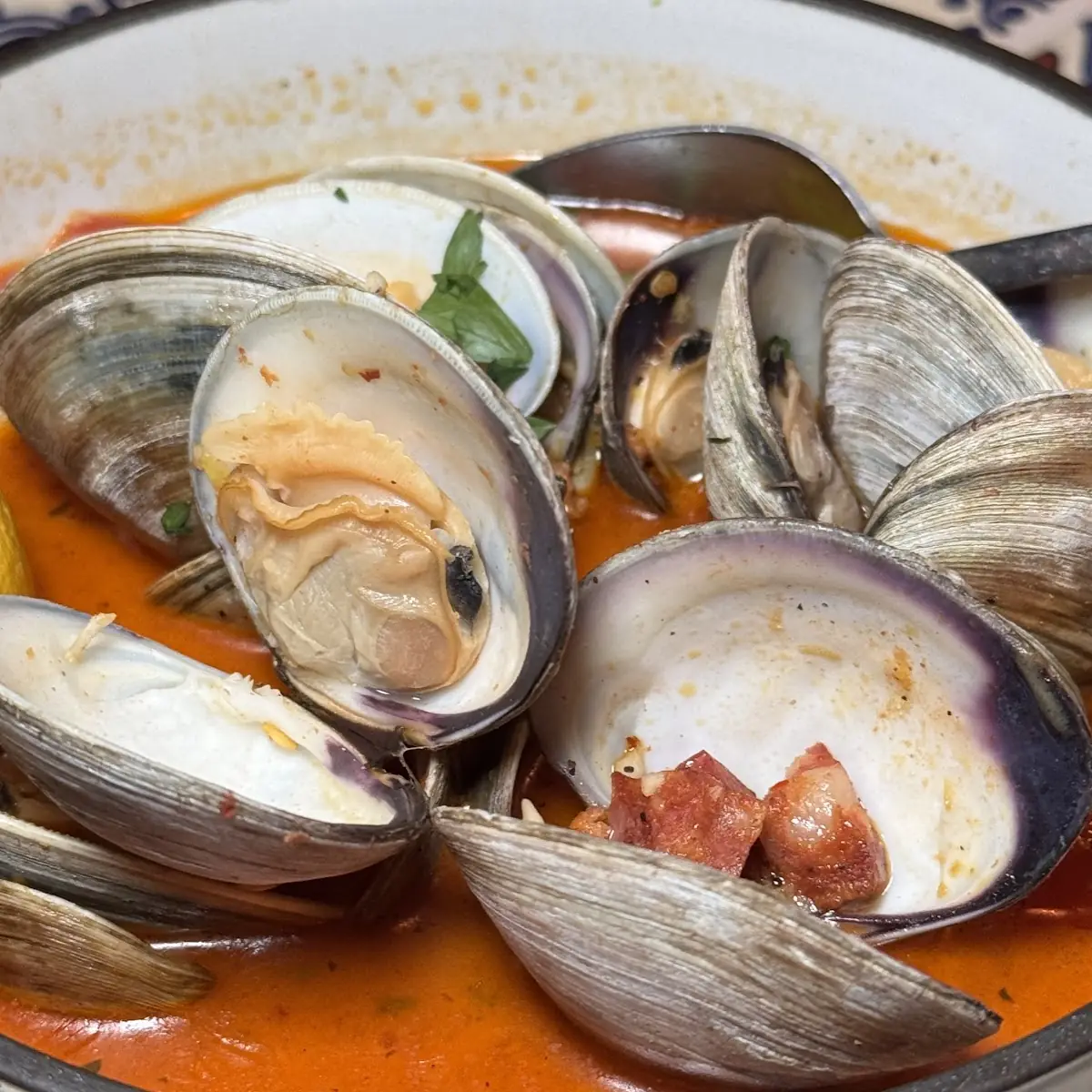 Ameijoas Em Caldeirada
