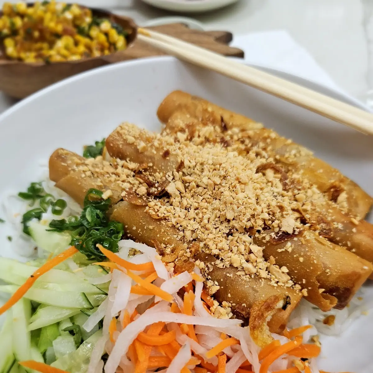 N11. Lemongrass with Spring Rolls Vermicelli
