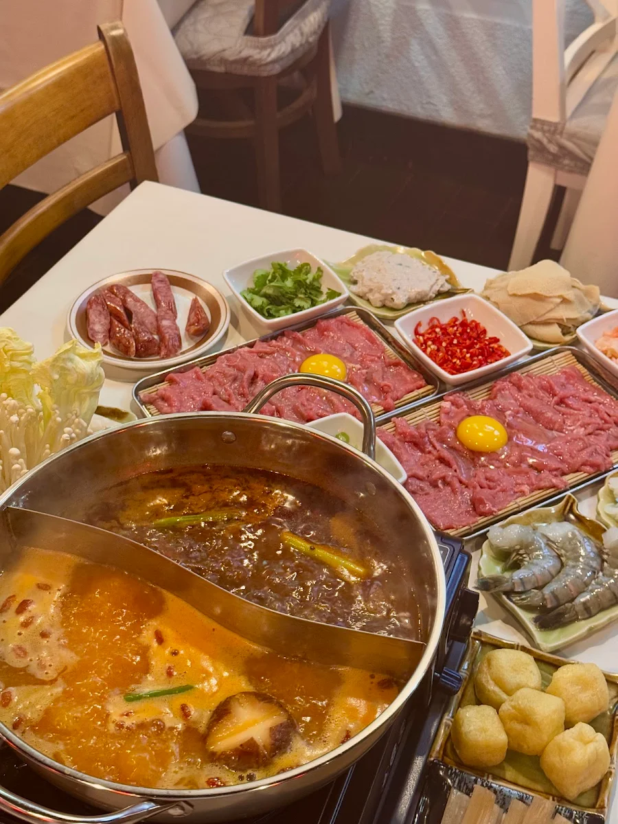 Highlights, Upstairs Hot Pot (Richmond)