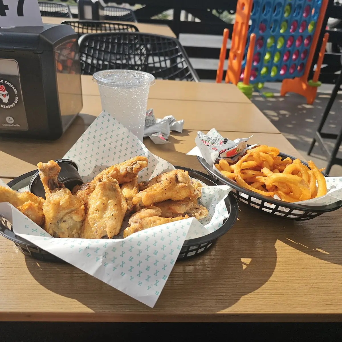 Bone-In Chicken Wings Mild Sauce Curly Fries