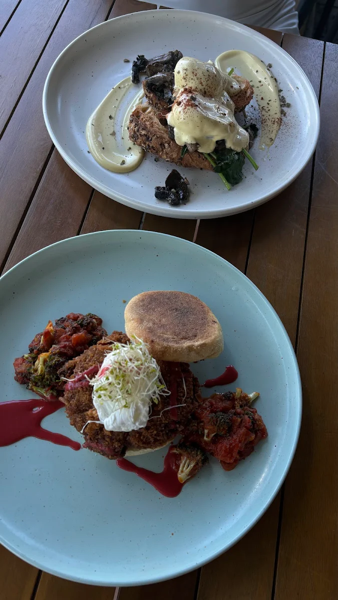 English Muffin, Crave Cairns
