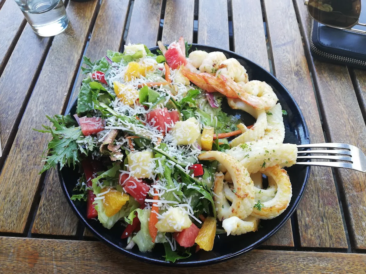 Tropical Salad, Crave Cairns