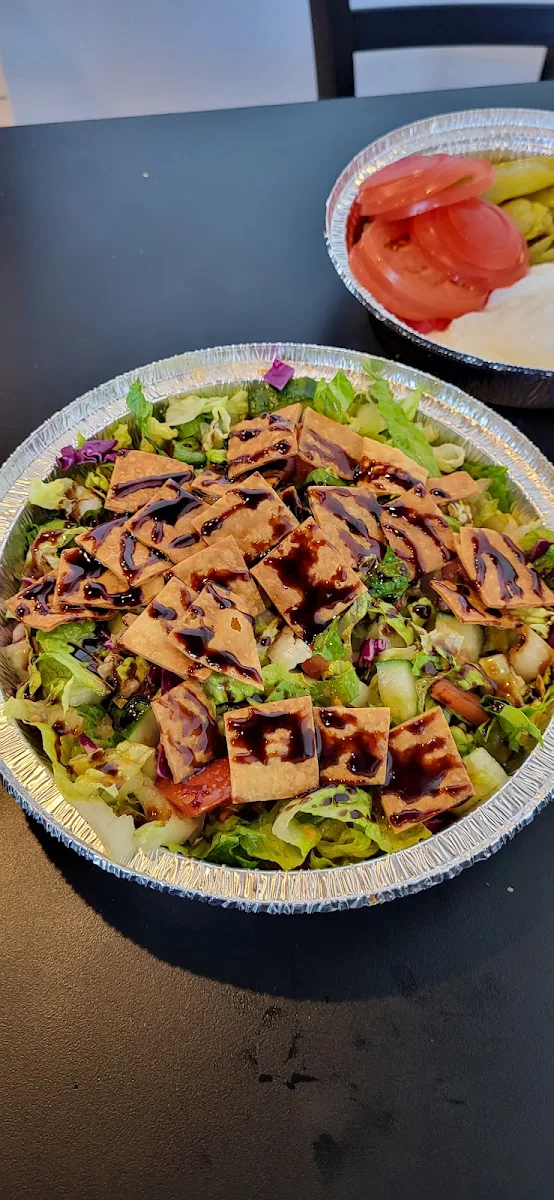 Fattoush, Shawarma & pizza zone