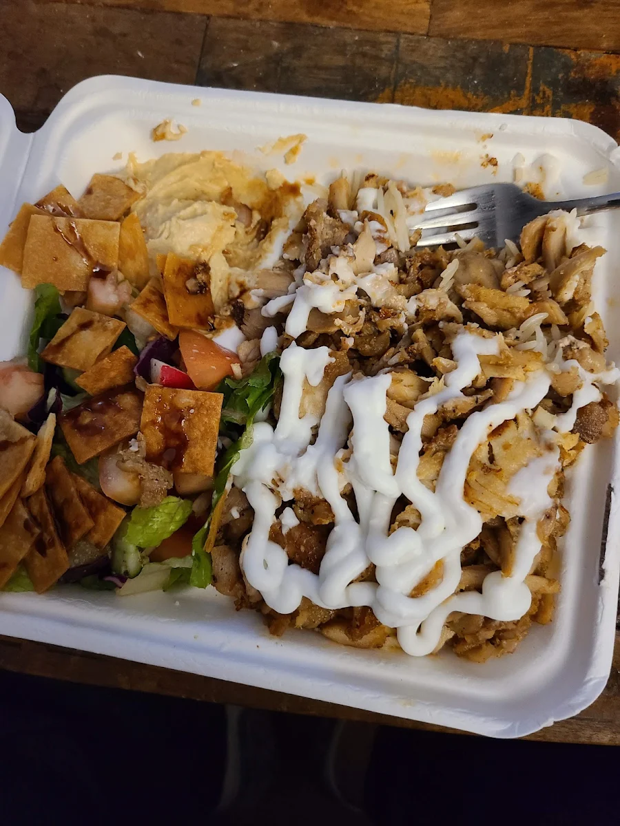 Shawarma Poutine, Shawarma & pizza zone