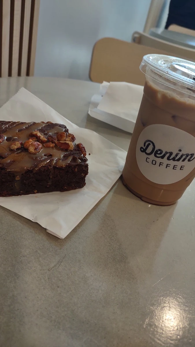 Iced Chai Latte