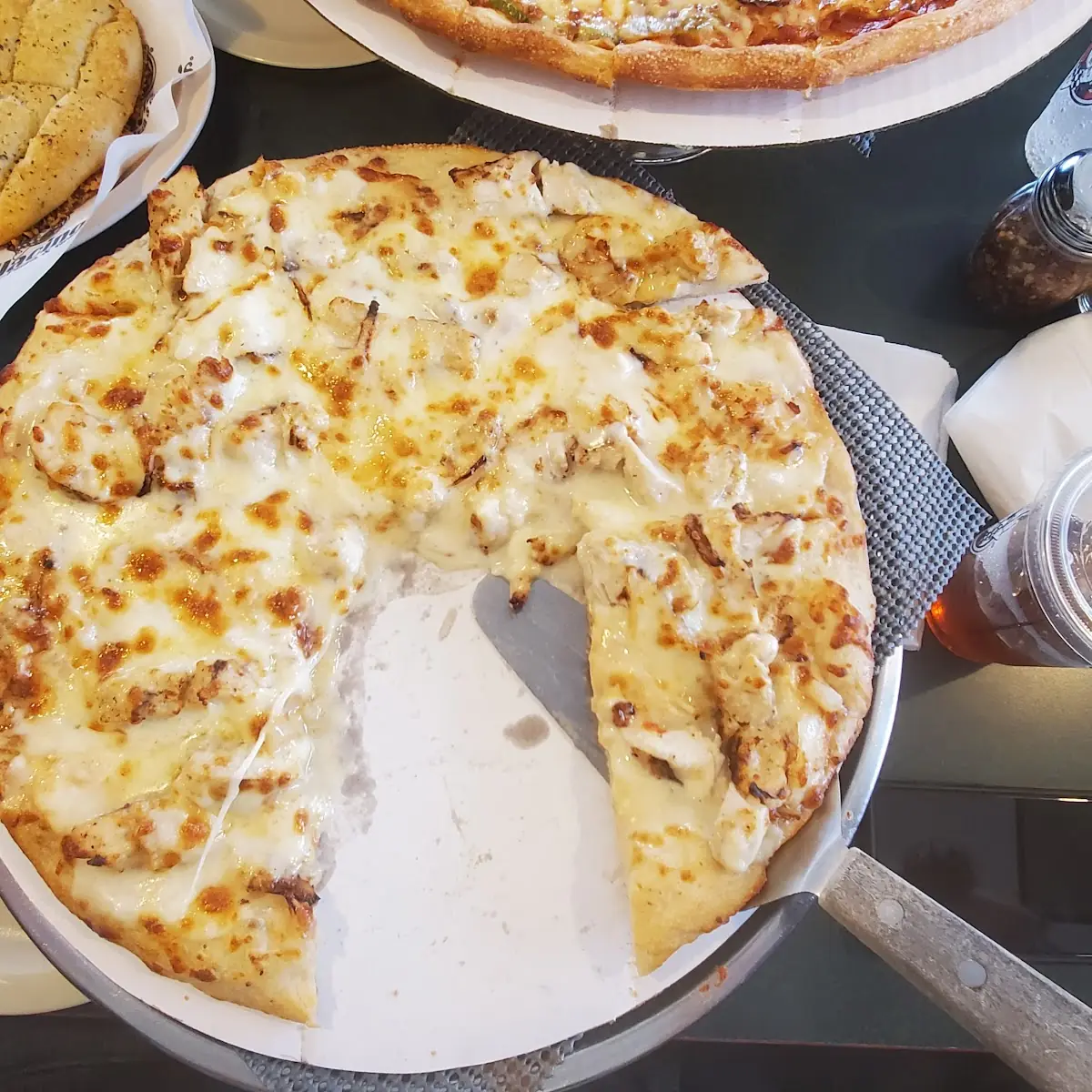 Chicken Alfredo Pizza