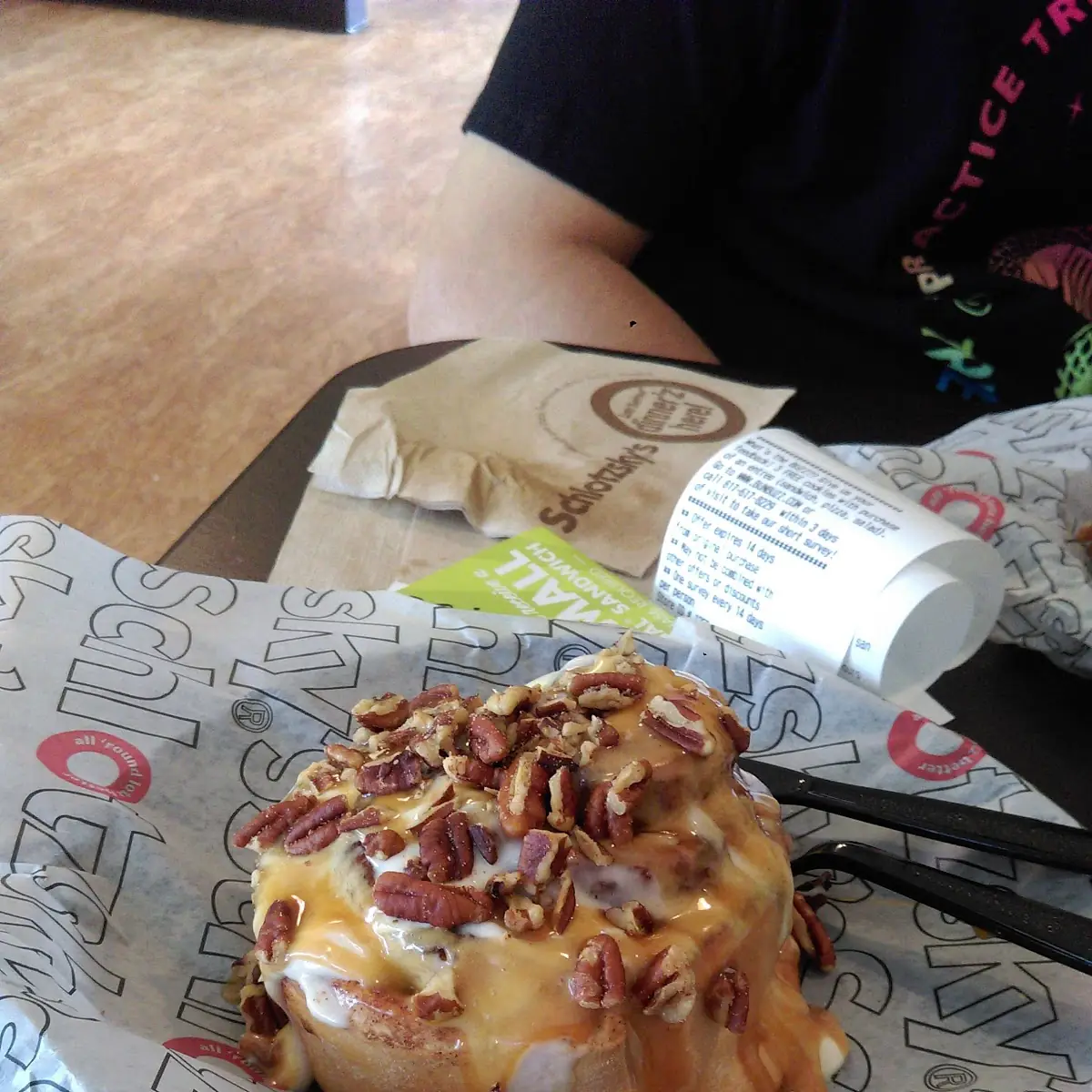Cinnabon Classic Roll