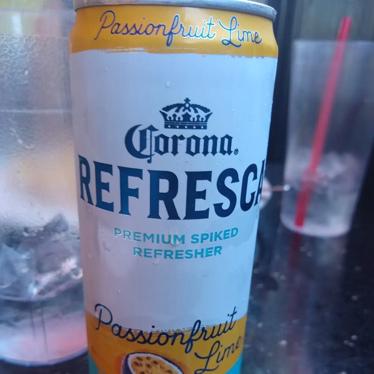 Corona Refresca Passion Fruit Lime