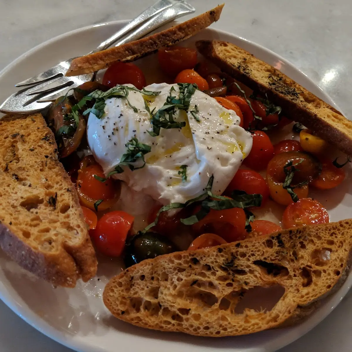 Burrata Caprese