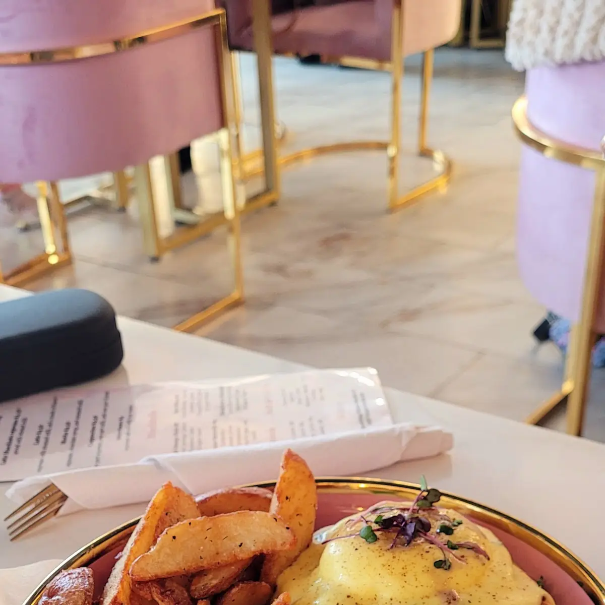 Eggs Benedict