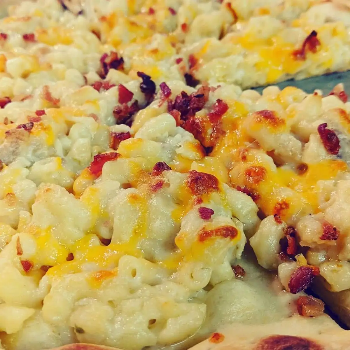 Pepperjack Mac and Cheese Pizza
