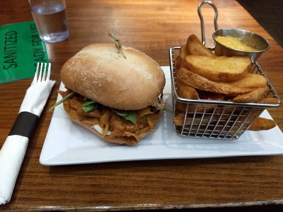 Pulled Jackfruit Sandwich, Dusty's Bar & BBQ
