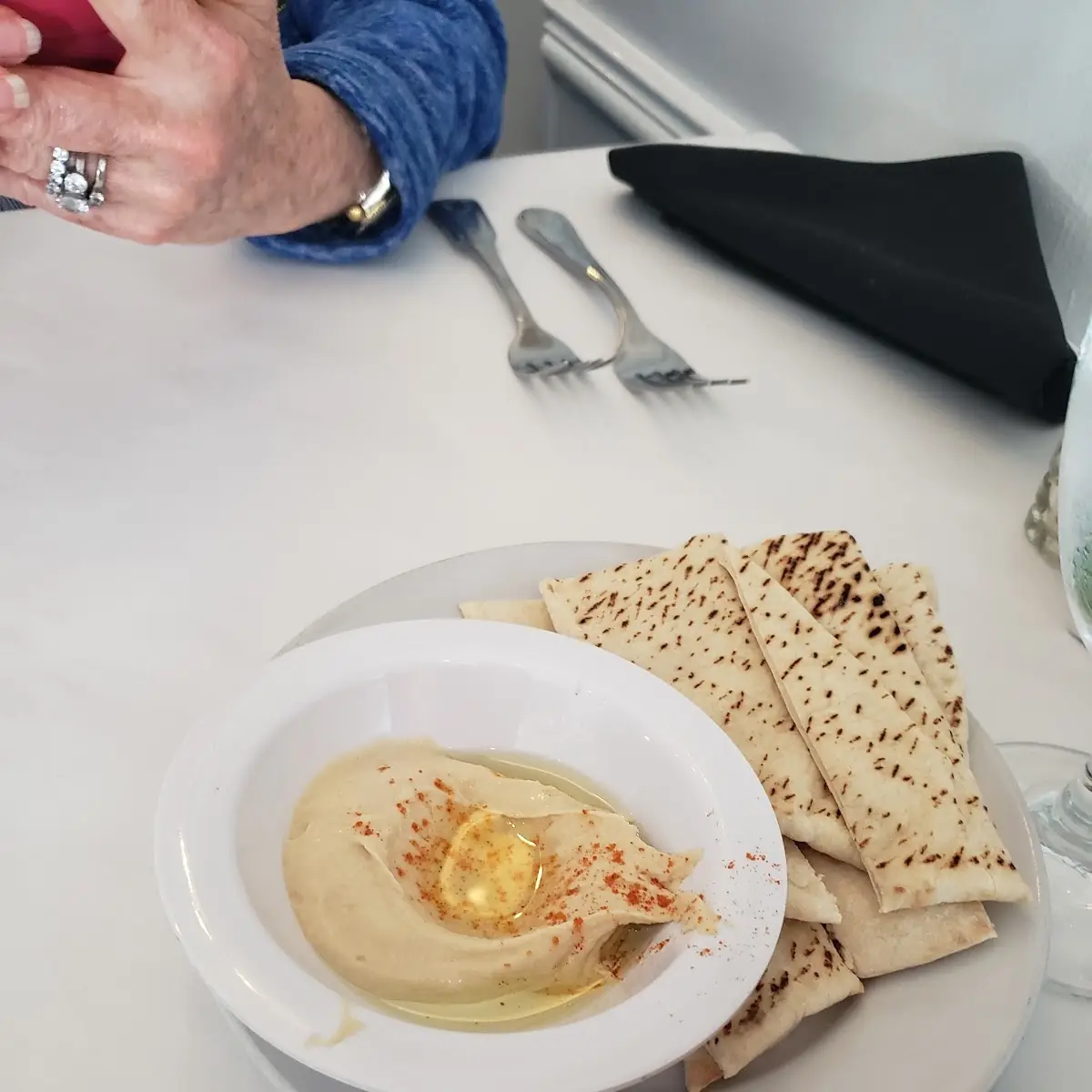Pita Bread and Hummus
