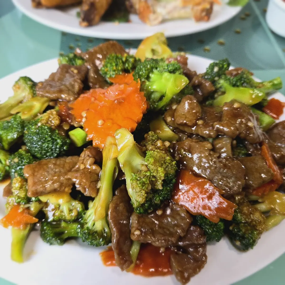 S.8. Broccoli Beef