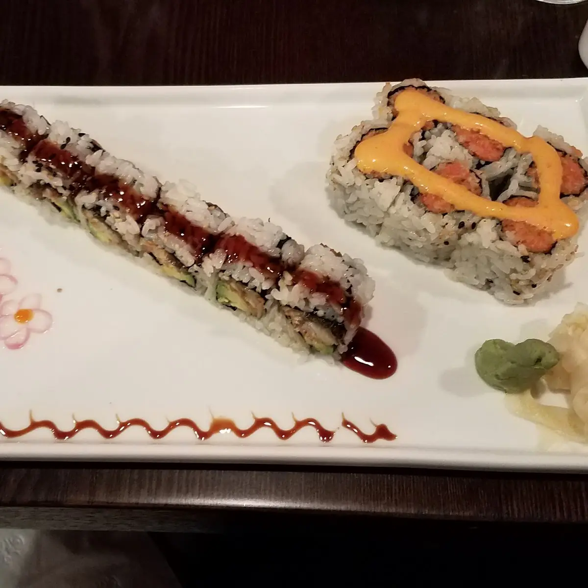 Eel Roll and Spicy Tuna Roll