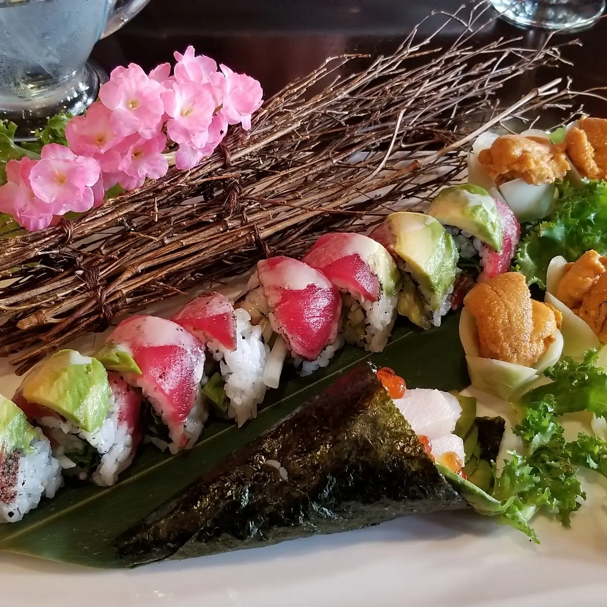 Yellow Tail Special Hand Roll