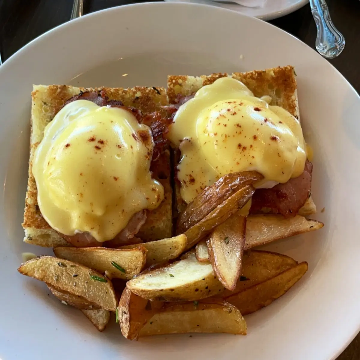 Brunch Eggs Benedict