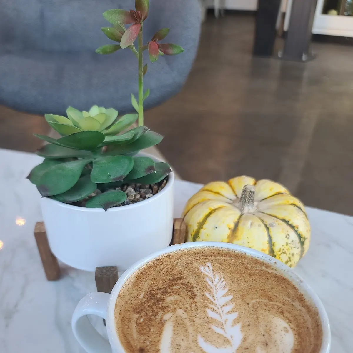 Cinnamon Roll Latte