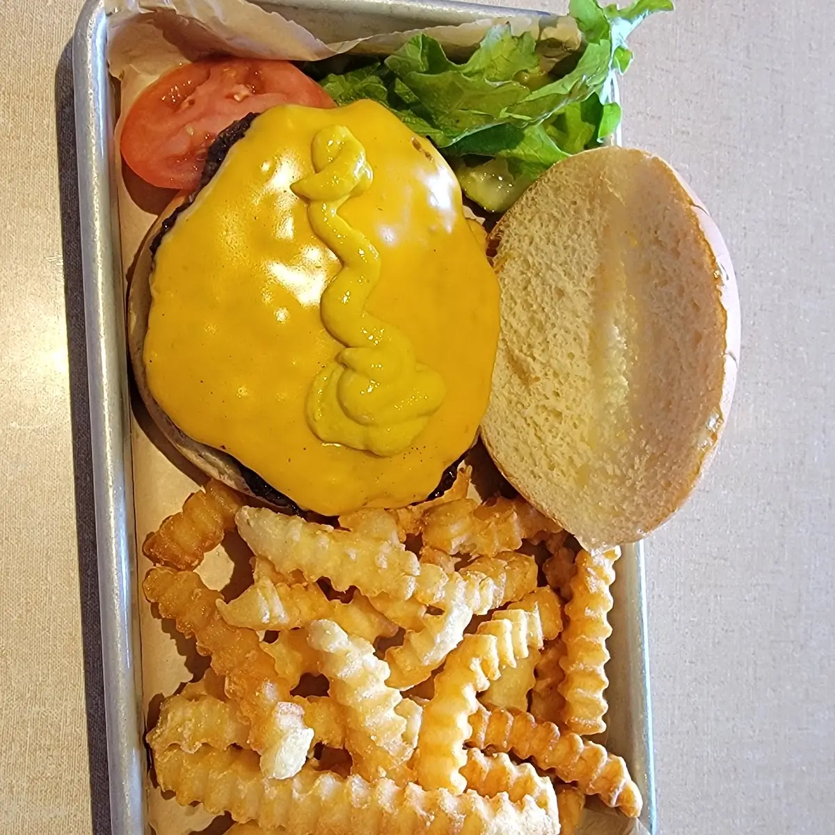 Classic Cheeseburger