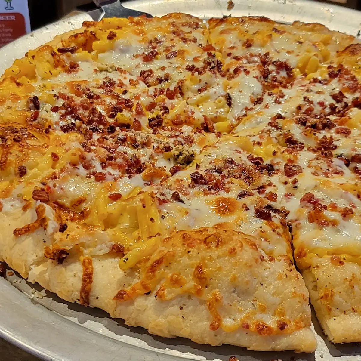 Mac and Cheese Pizza