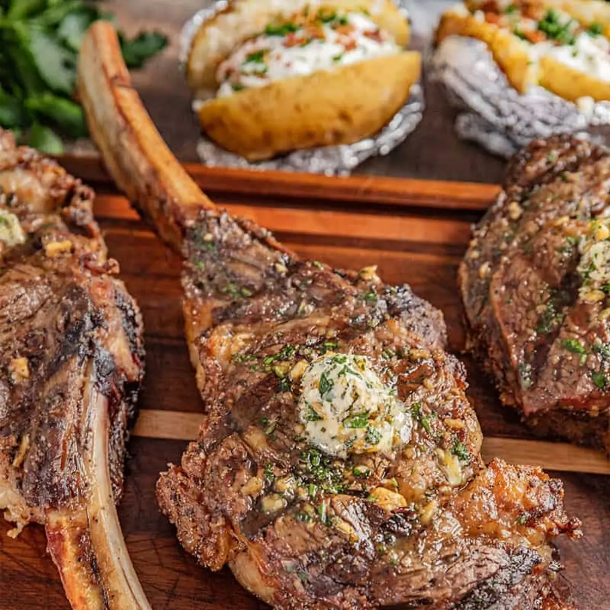 Tomahawk Steak
