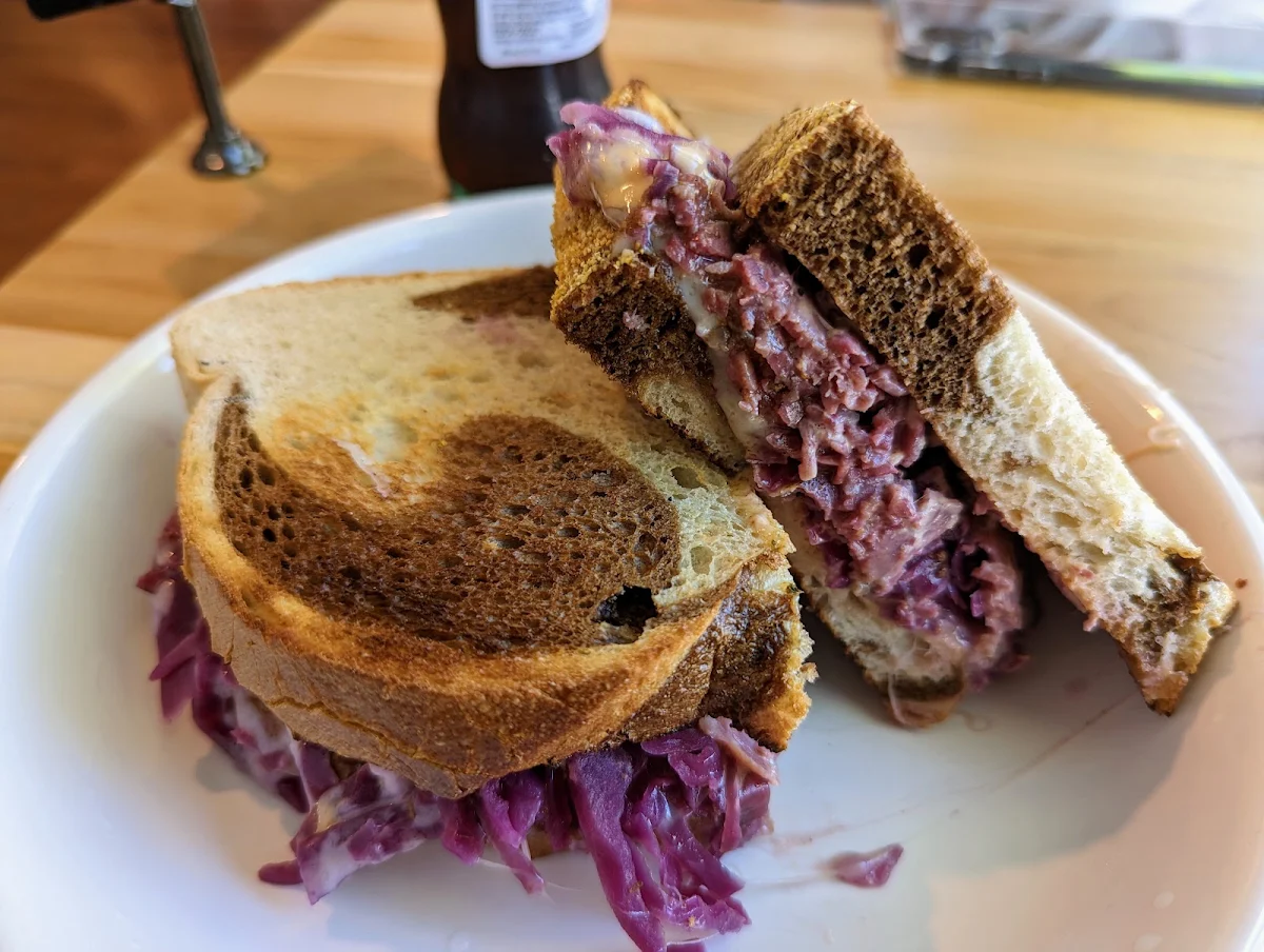 Pastrami Reuben