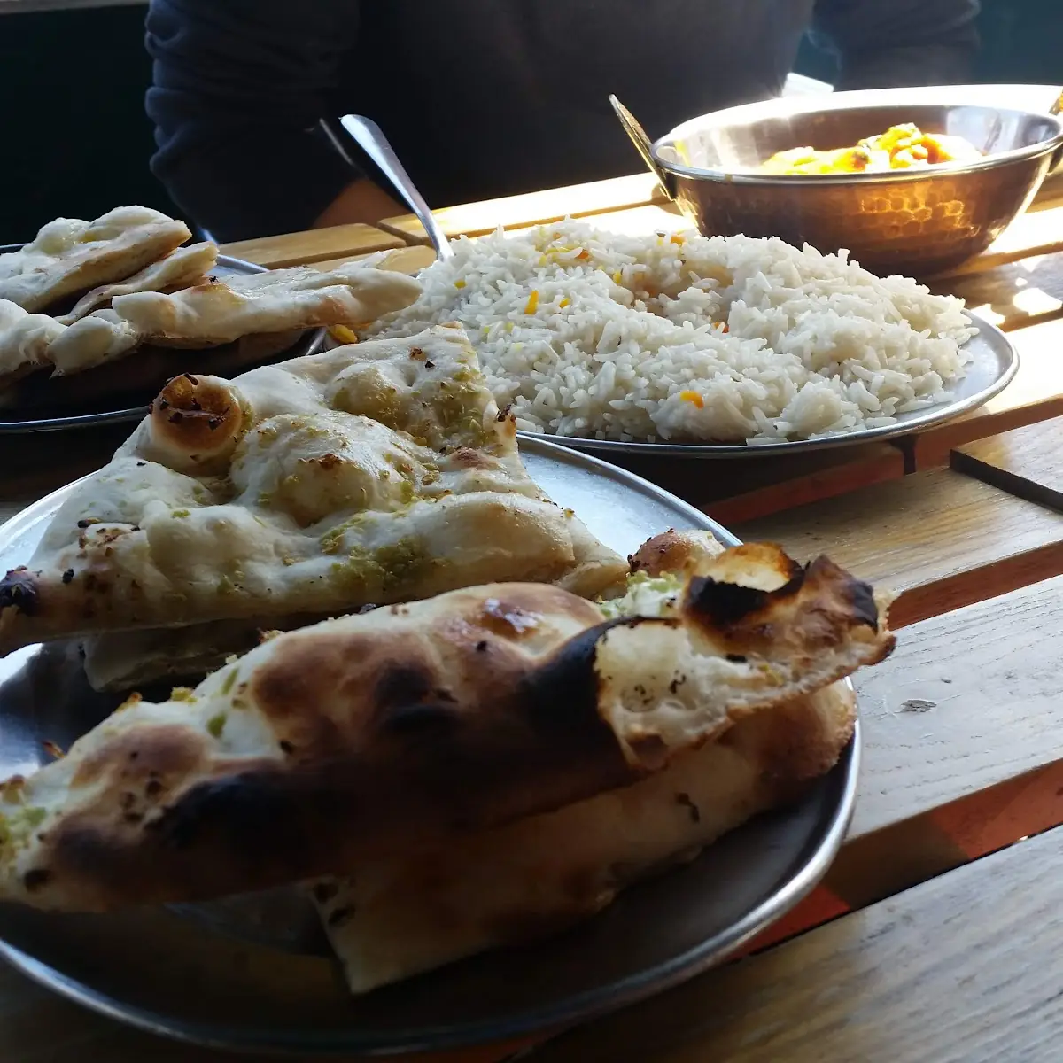Garlic Naan and Plain Naan