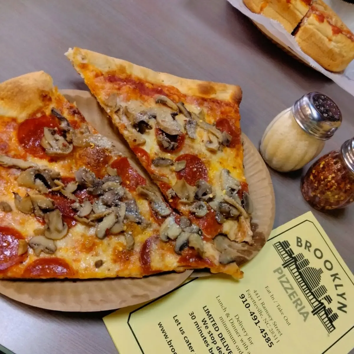 NY Style Pizza Slice