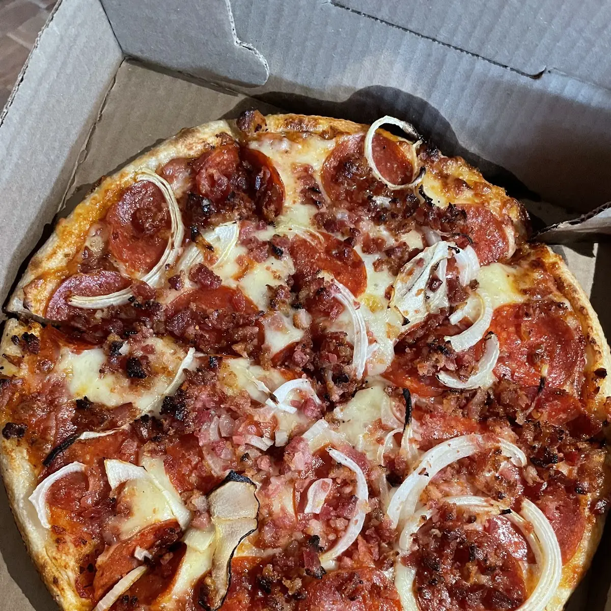 Small Pizza with Pepperoni Bacon and Onions