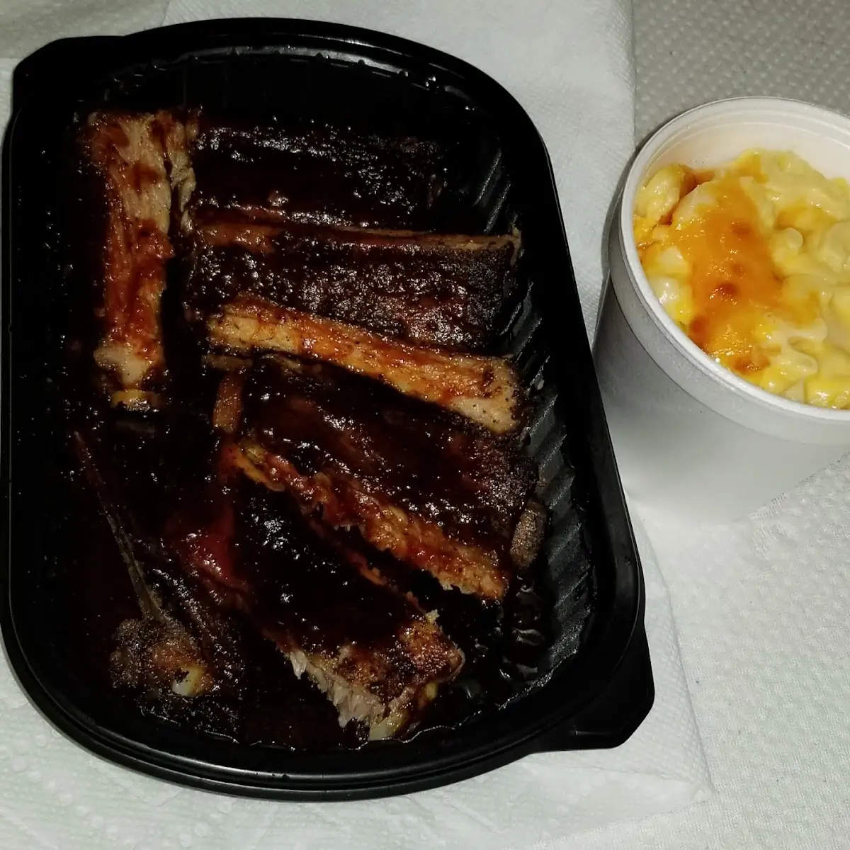 Half Slab Ribs and Mac & Cheese