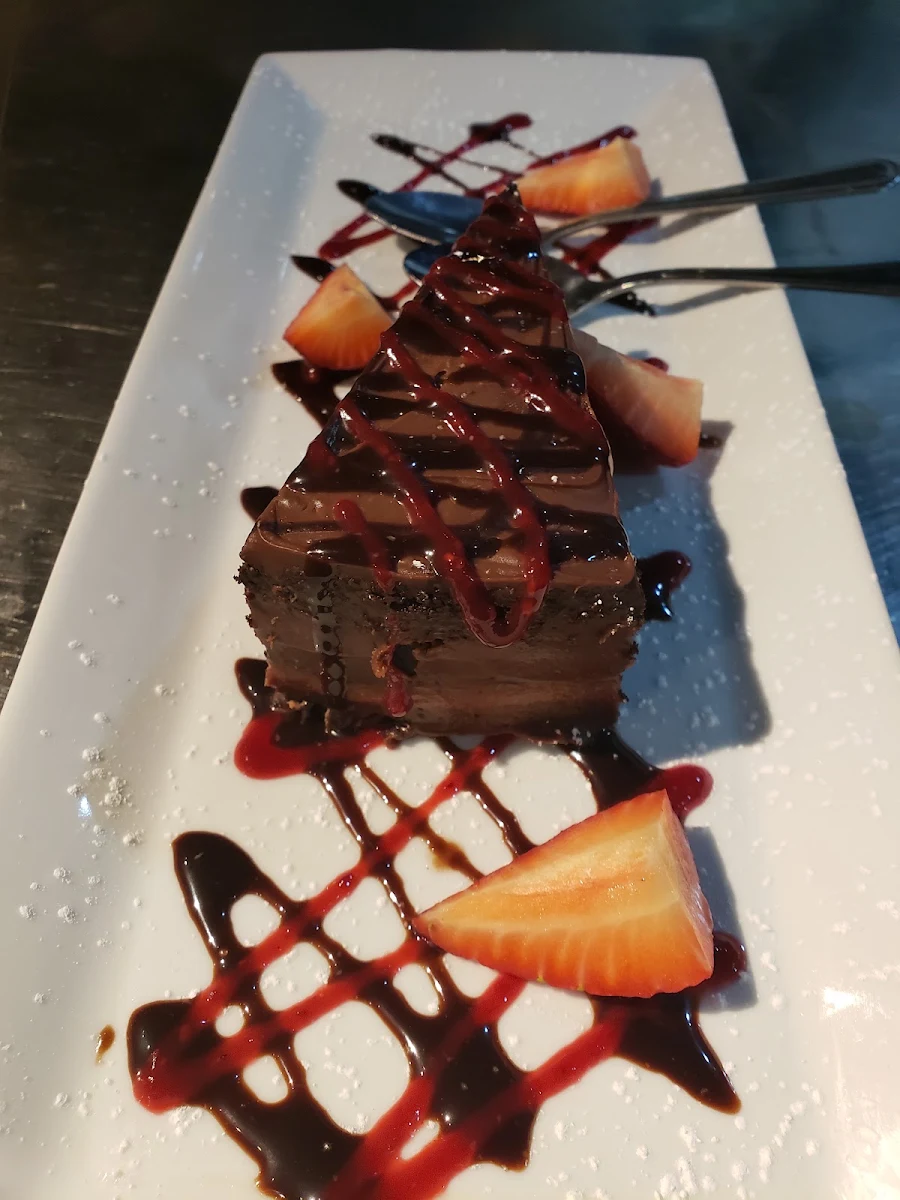 Chocolate Mousse Cake, Safari Bar and Grill 1749 Avenue Rd