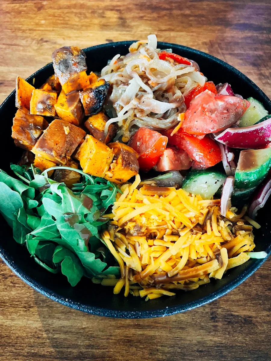 The Power Bowl, Safari Bar and Grill 1749 Avenue Rd