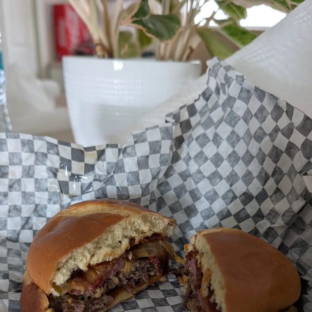 Old Tyme Chili Burger