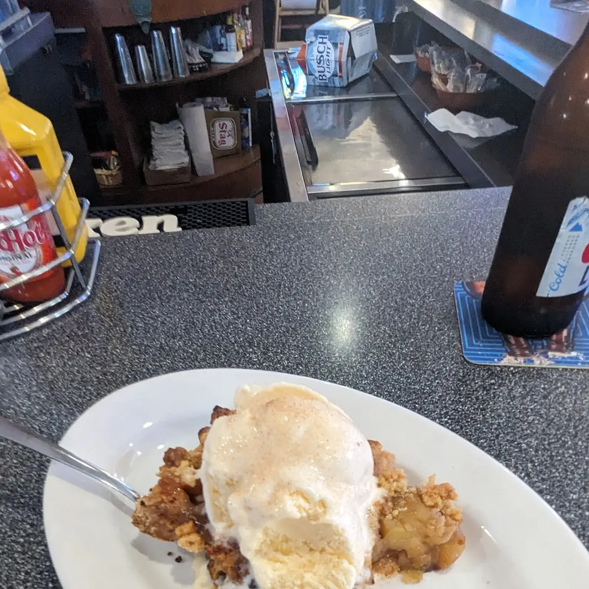 Fresh Apple Crumble Pie