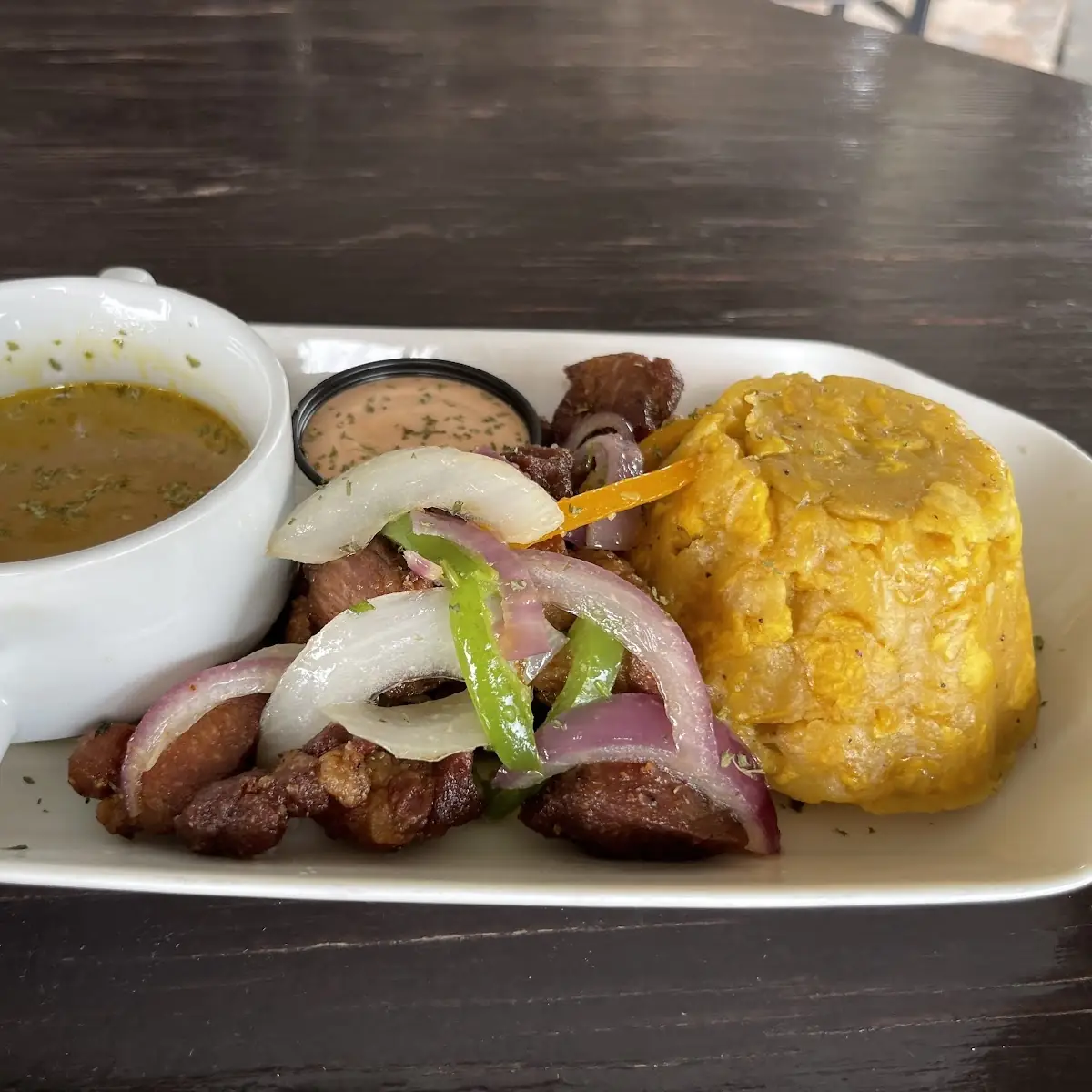 Mofongo Con Carne Frita