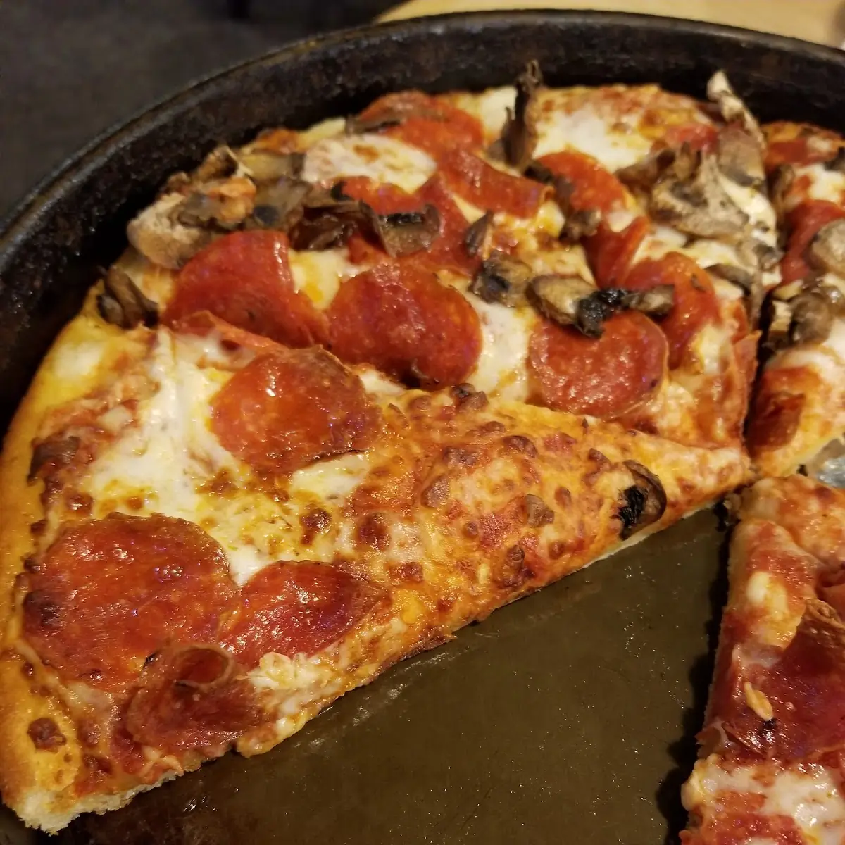 Pan Pizza